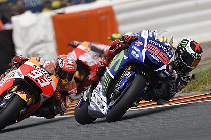 Lorenzo: "Valentino è in testa, è lui il favorito"