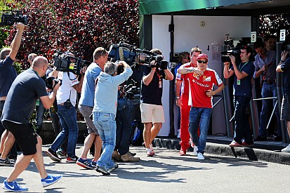 Tras su renovación, Raikkonen cree que podrá pelear por el título