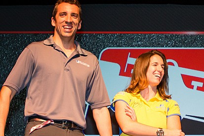 Após morte de WIlson, Bia pede cockpits fechados: “pilotos têm família”