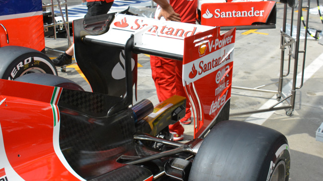 Ferrari: l'ala posteriore con il profilo più scarico