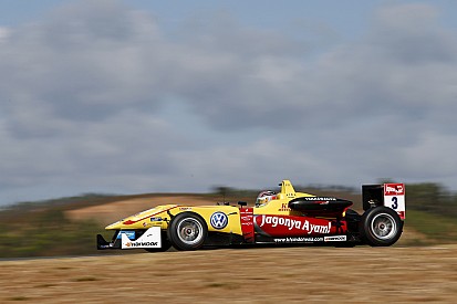 Джовинацци выиграл гонку Ф3 Мастерс