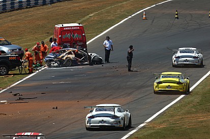 Carro de Pedro Piquet saiu do solo a 169,3 km/h em acidente