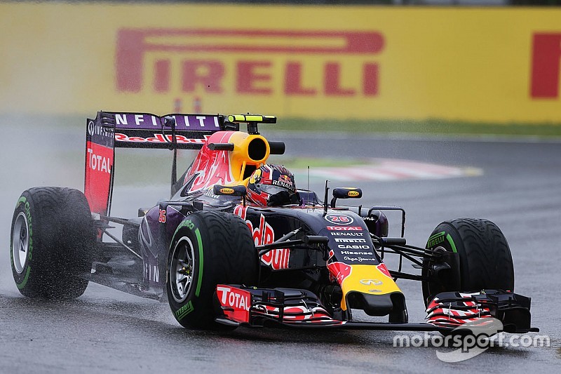 Suzuka, Libere 2: Kvyat sul bagnato, poi le Mercedes