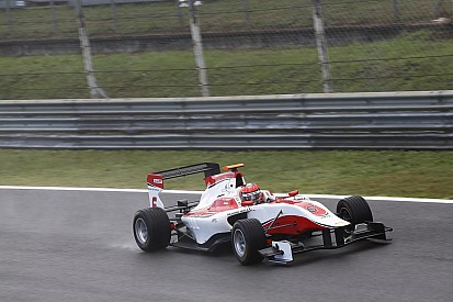 Esteban Ocon il più veloce nelle Libere di Sochi