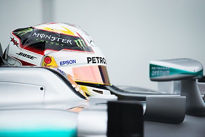 Hamilton reconoce que fue dominado por Rosberg