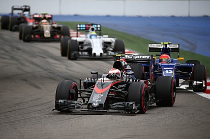 Button señala que McLaren tuvo un déficit de 40 km/h en Rusia