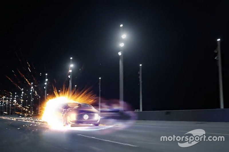 Mercedes rend hommage au film Retour vers le futur avec trois vidéos