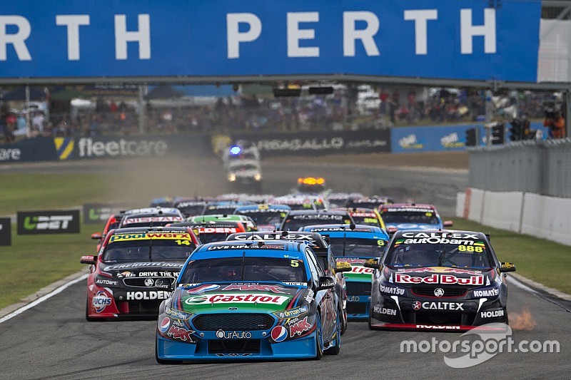 Neues Rennformat und neue Reifenregeln für V8-Supercars 2016