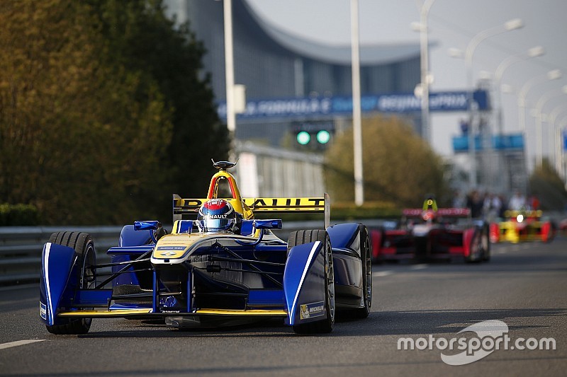 Course - Buemi gagne, Heidfeld évite un drame du dernier tour!