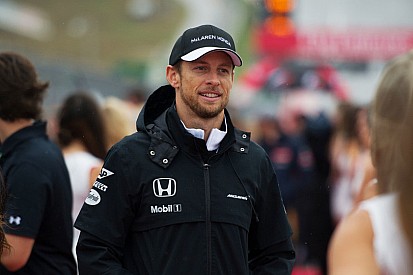 Button se alista para una carrera con dificultades en México
