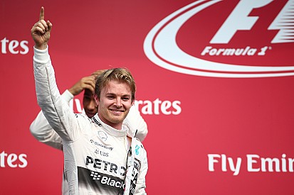 Rosberg celebra quarta vitória do ano:"muchas gracias!"