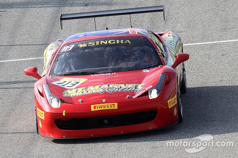 Vivo: Ferrari Challege Trofeo Pirelli/Asia-Pacific, Carrera 1