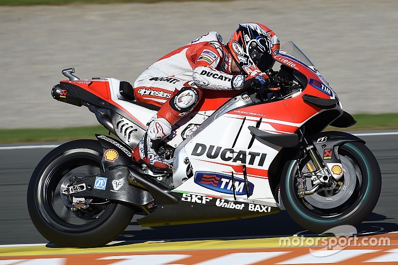 В Ducati назвали причину позднего дебюта мотоцикла для сезона-2016