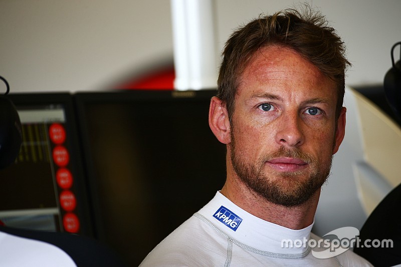 Button diz que percebeu que Bottas iria bater nele nos boxes