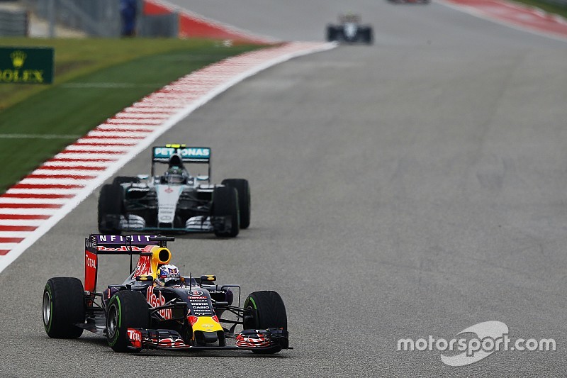 Ricciardo: 'Mercedes te ver weg om bijgehaald te worden'