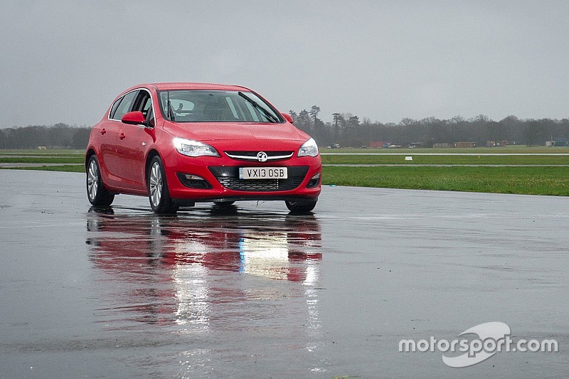 Top Gear's sterrenauto te koop via online veiling