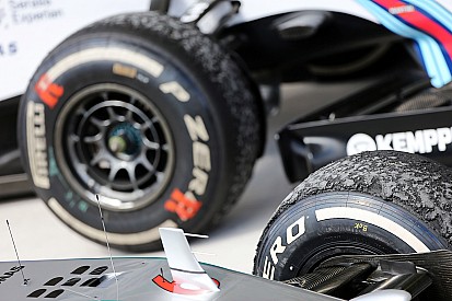 Ecclestone apoya que haya cambios en los neumáticos de la F1