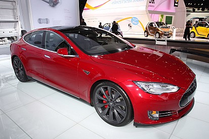 Tesla onthult Model 3 in maart: ligt ontwikkeling op schema?