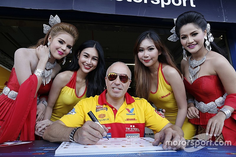 Opzione Zengő Motorsport per Tom Coronel?