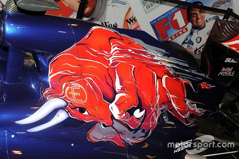 Toro Rosso: ecco il San Valentino di Sainz e Verstappen