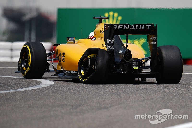 Renault: sulla R.S.16 di Magnussen ha ceduto la sospensione