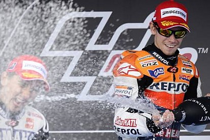 Stoner, Moto GP'ye veda edeceği söylentilerini yalanladı