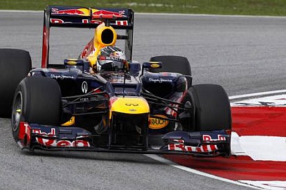 Vettel: McLaren'i yenmeliyiz