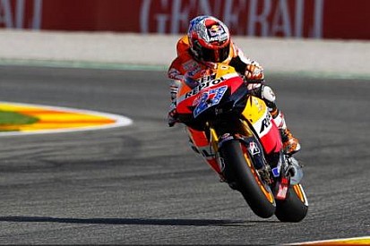 Casey Stoner, ikinci antrenmanların da en hızlısı