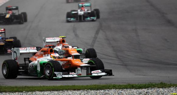 Force India pilotları puan almaktan mutlu