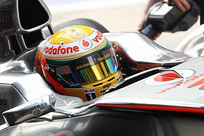 Hindistan Grand Prix 2011 Cuma 1. antrenmanlar - Hamilton lider