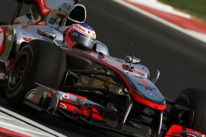 Kore Grand Prix 2011 Cumartesi antrenmanları - Button lider