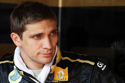 Petrov, Singapur'da gece çalışmayı seviyor