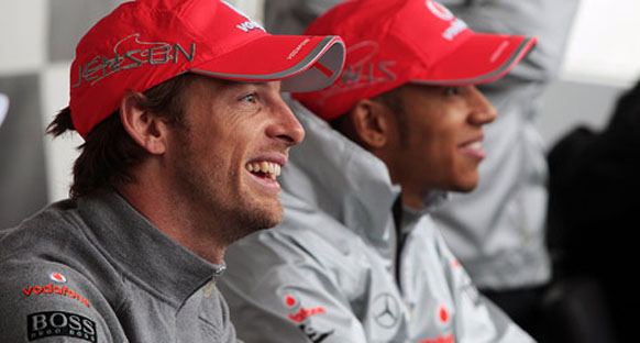 McLaren: Button&Hamilton mücadelesine müdahale yok