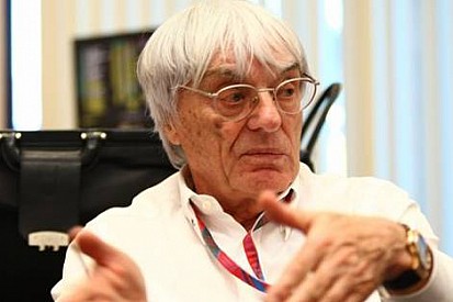 Ecclestone: Vettel, Schumi'nin başarılarını yakalayabilir