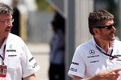 Mercedes: 'Brawn tatilde değil fabrikadaydı'