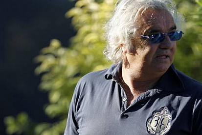 Webber şampiyon olursa Briatore de kazanacak