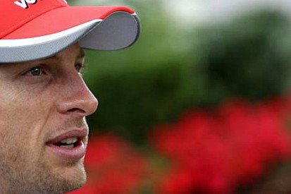 Button: 'Red Bull'daki tartışma McLaren için iyi'