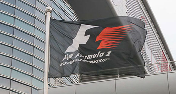 Mansell Silverstone'da yarış komiserliği yapacak