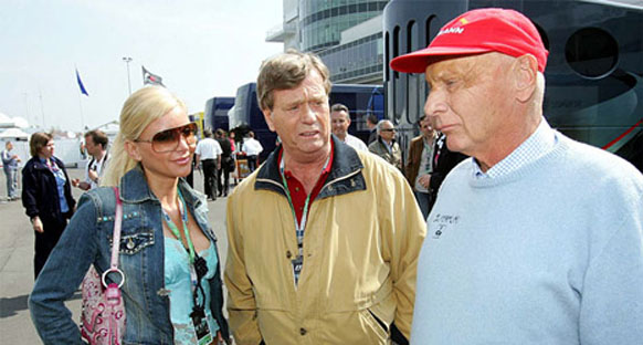 Lauda: 'Hamilton böyle giderse mağlup edilemez'