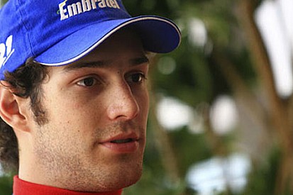 Senna Fransa'da ilk cebi kaptı, kaza yaptı