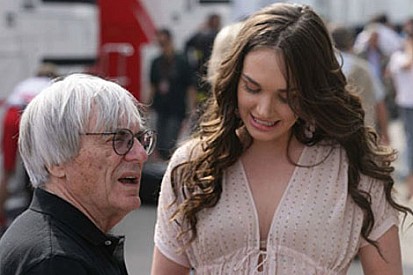 Ecclestone'ın kızı padok muhabiri oldu