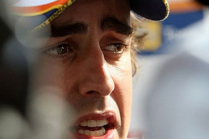 Fernando Alonso, Renault R28'den ümidini kesti