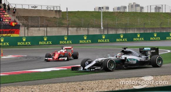 Hamilton yeni güç ünitesine geçiyor