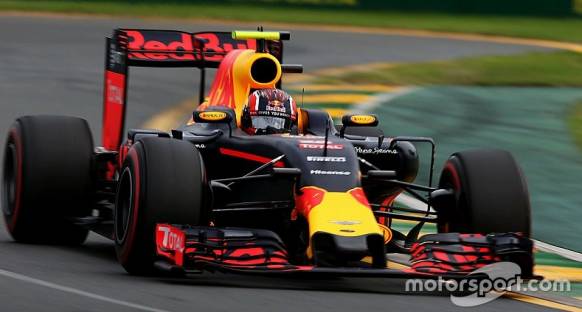 Horner, Red Bull'un Ferrari'yi yakalayabileceğini düşünüyor