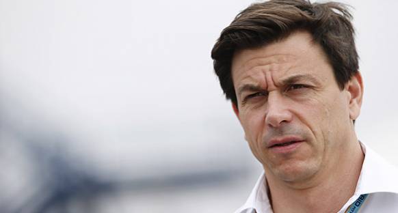 Wolff Red Bull'a motor tedariğini engellemesini savundu