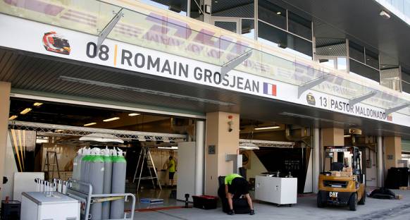Bernie Ecclestone Lotus'un Abu Dhabi Faturasını ödedi