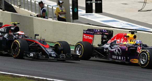 Honda: Red Bull'a gelecek sezon motor sağlamak için artık çok geç