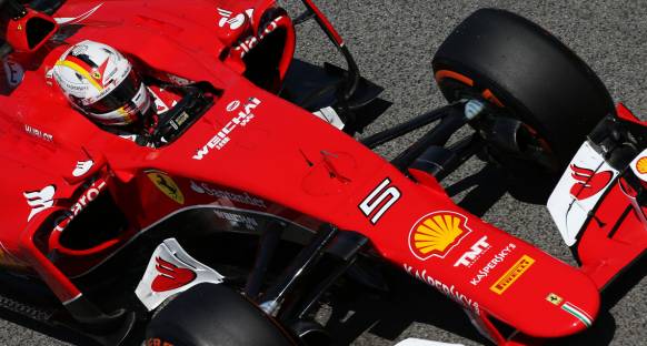 Vettel: Mercedes'le aradaki fark kötü haber