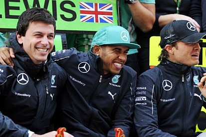 Wolff: Mercedes pilotlarının rekabeti daha yoğun olacak