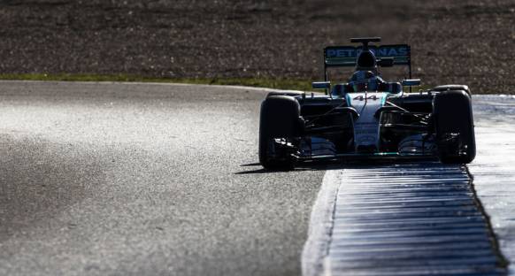Mercedes, Barselona programını açıkladı